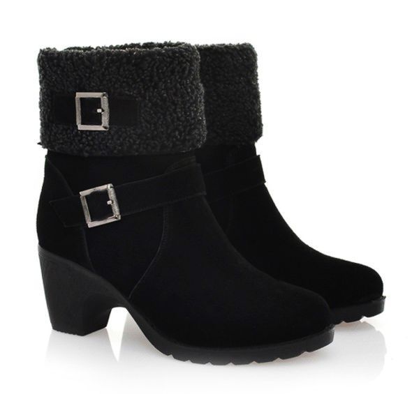 Bota Preta Casual Cano Curto