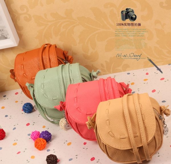 Bolsa pequena de mão 001
